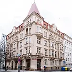 Blueground Vinohrady Balcony Nr Riegrovy Sady Prg-89 Apartmán Praha