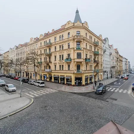 Blueground Vinohrady Balcony Nr Riegrovy Sady Prg-89