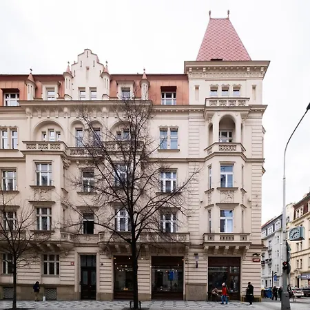 Blueground Vinohrady Balcony Nr Riegrovy Sady Prg-89